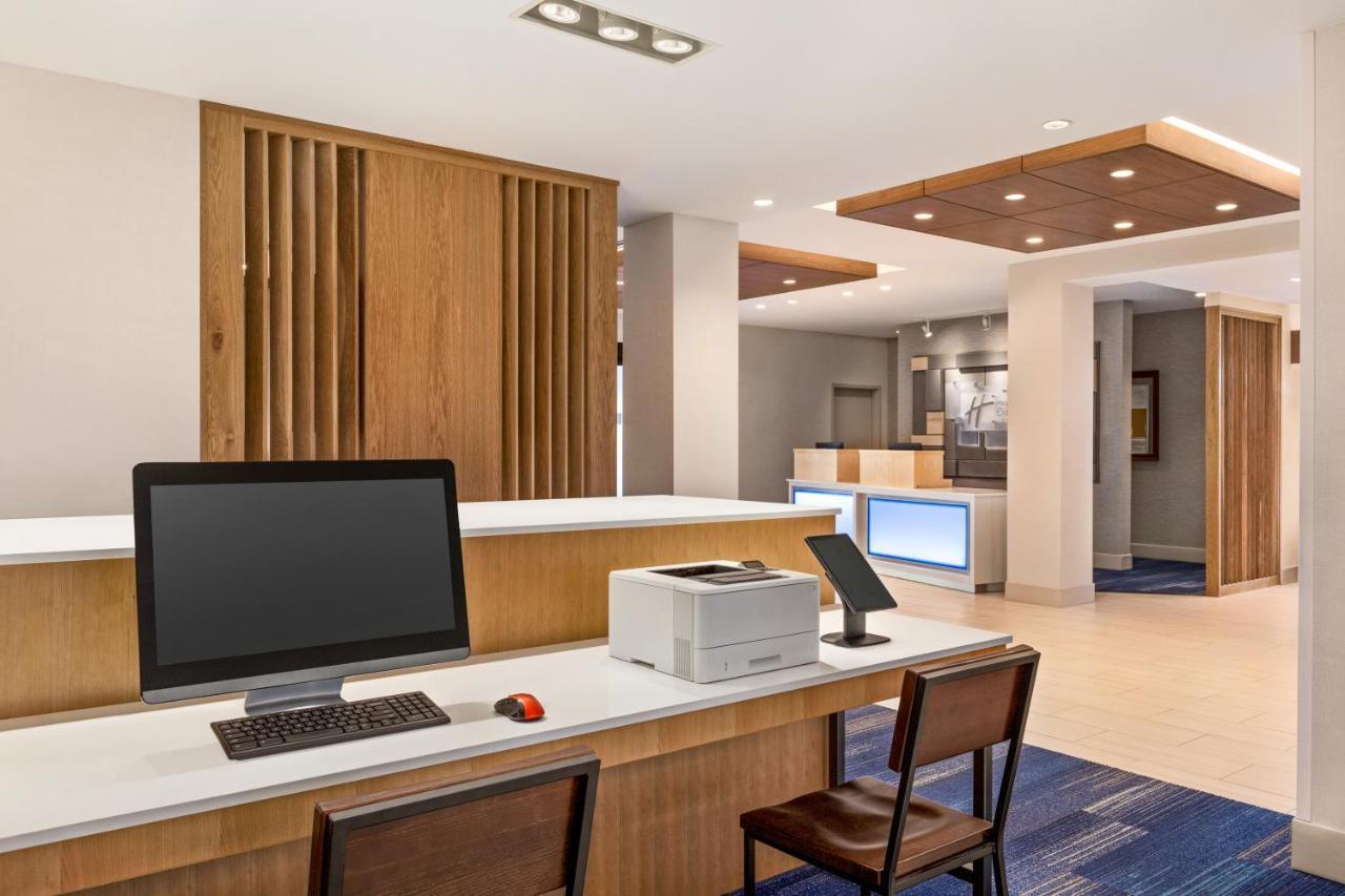 Holiday Inn Express & Suites Denver Airport By Ihg Zewnętrze zdjęcie