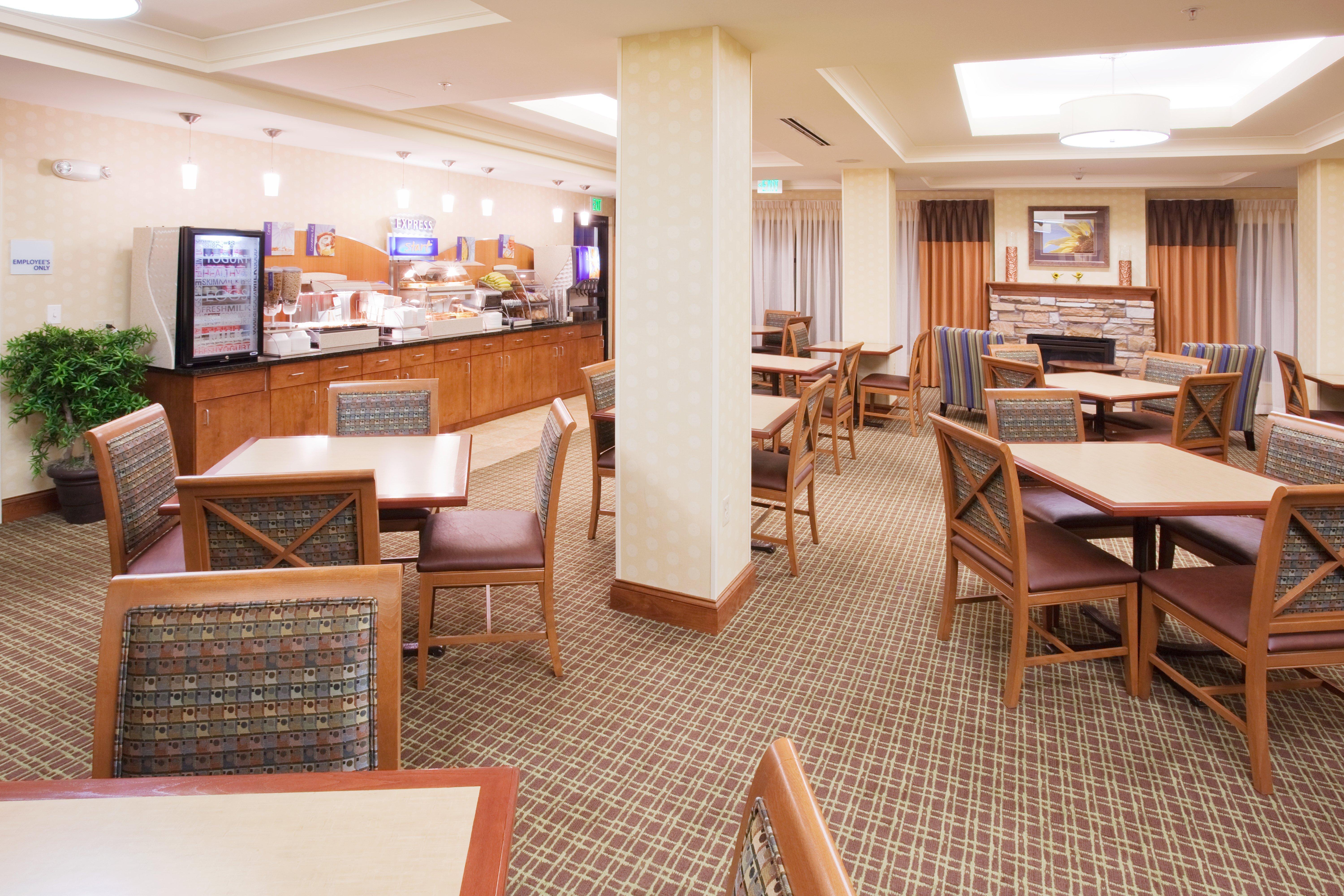 Holiday Inn Express & Suites Denver Airport By Ihg Zewnętrze zdjęcie